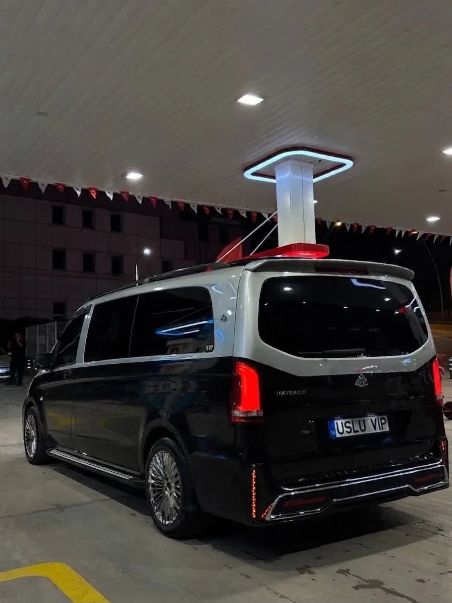 USLU VİP aracının arka görünüşü